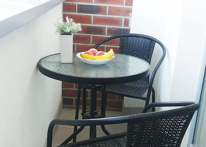 Nad Motlawa - Free Parking